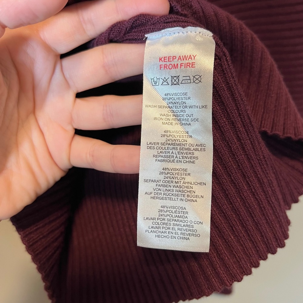 Anthropologie Ribbed Heart Button Cardigan Plum Puff Sleeve‎ Sweater XS NWT - Picture 9 of 12